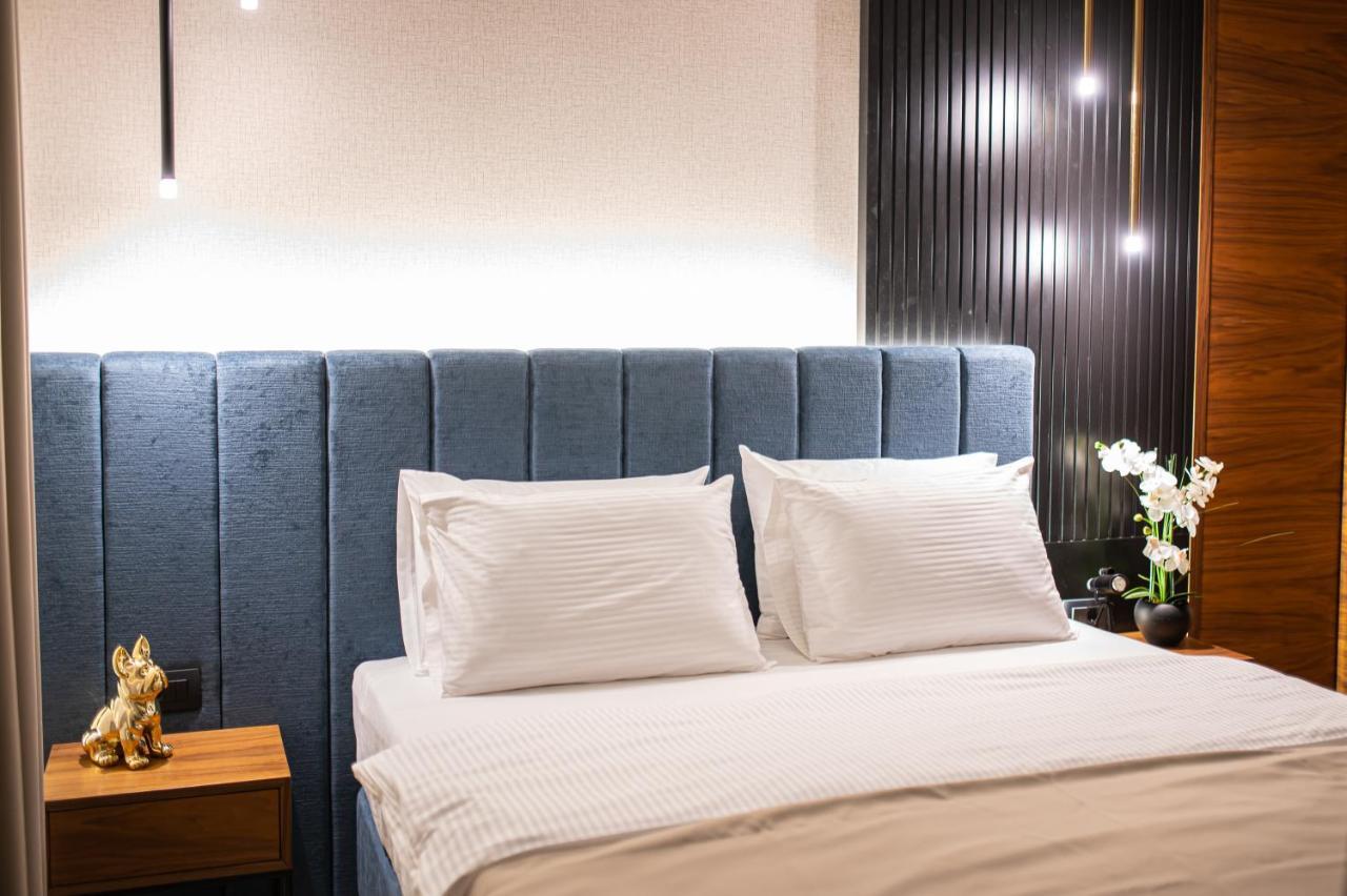 Enyana Luxury Suites Котор Екстер'єр фото