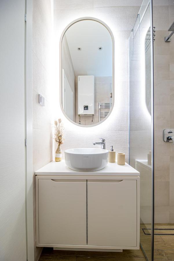 Enyana Luxury Suites Котор Екстер'єр фото