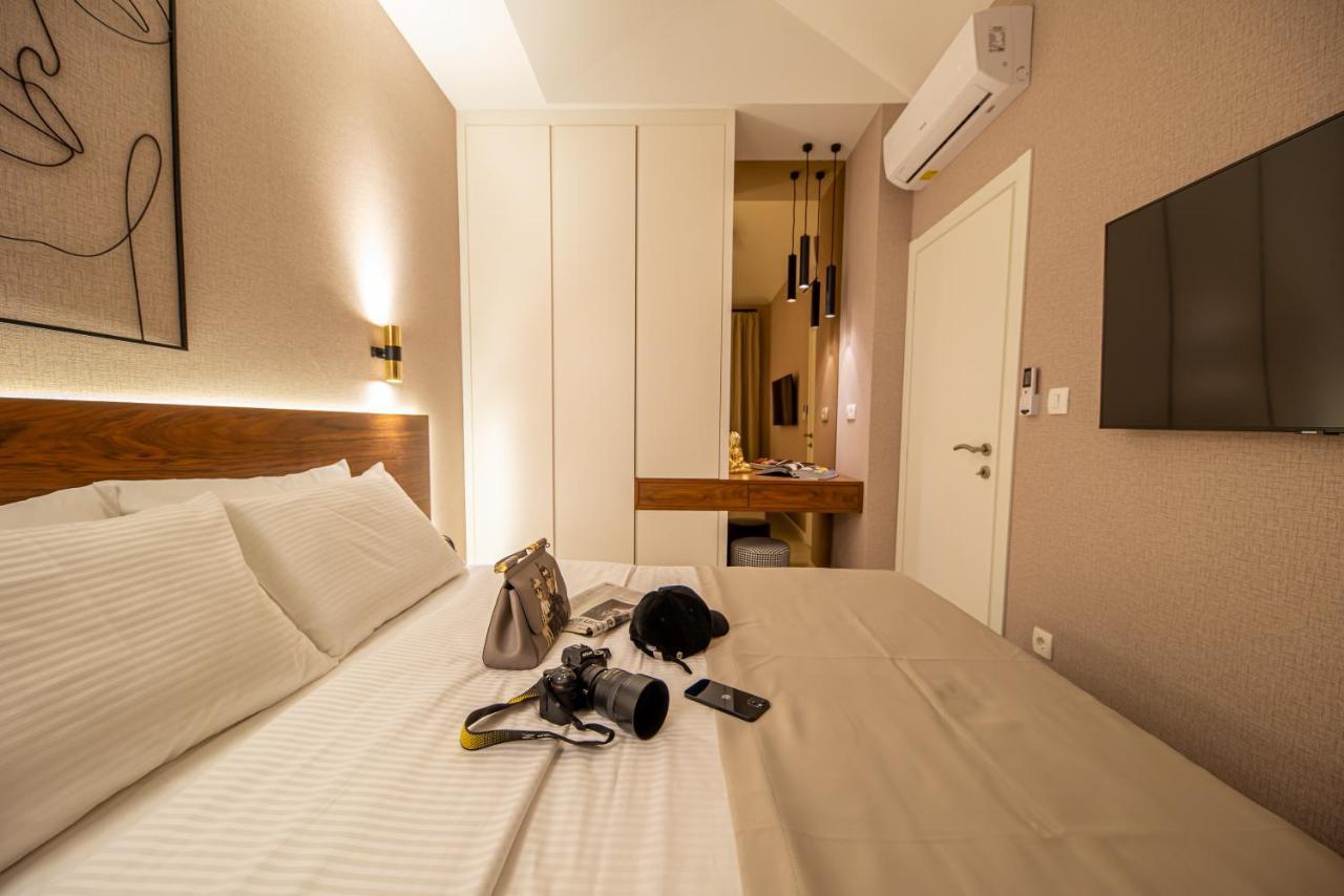 Enyana Luxury Suites Котор Екстер'єр фото