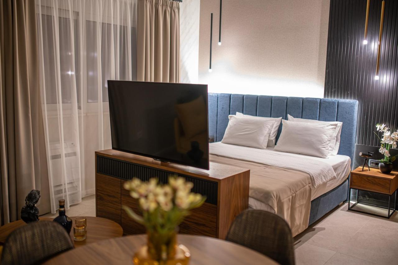 Enyana Luxury Suites Котор Екстер'єр фото