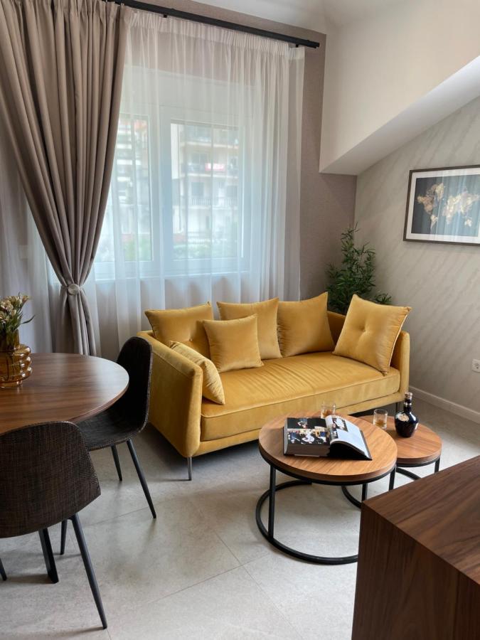 Enyana Luxury Suites Котор Екстер'єр фото