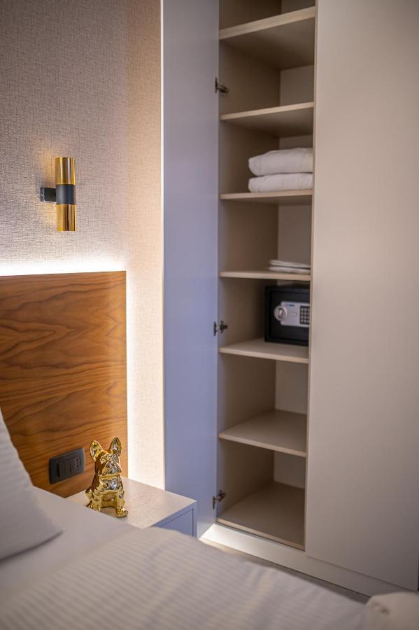 Enyana Luxury Suites Котор Екстер'єр фото
